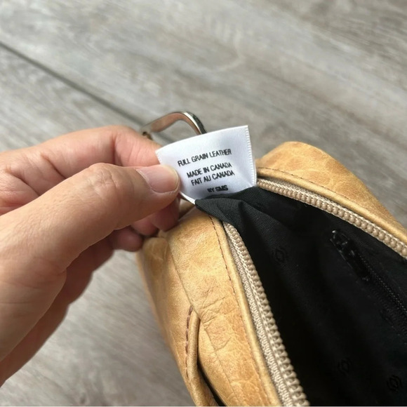 Concepts Canada Croc Embossed Leather Shoulder Bag  Made in Canada - Picture 12 of 16